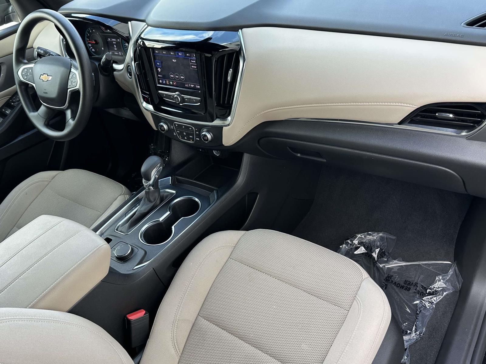 2023 Chevrolet Traverse LS