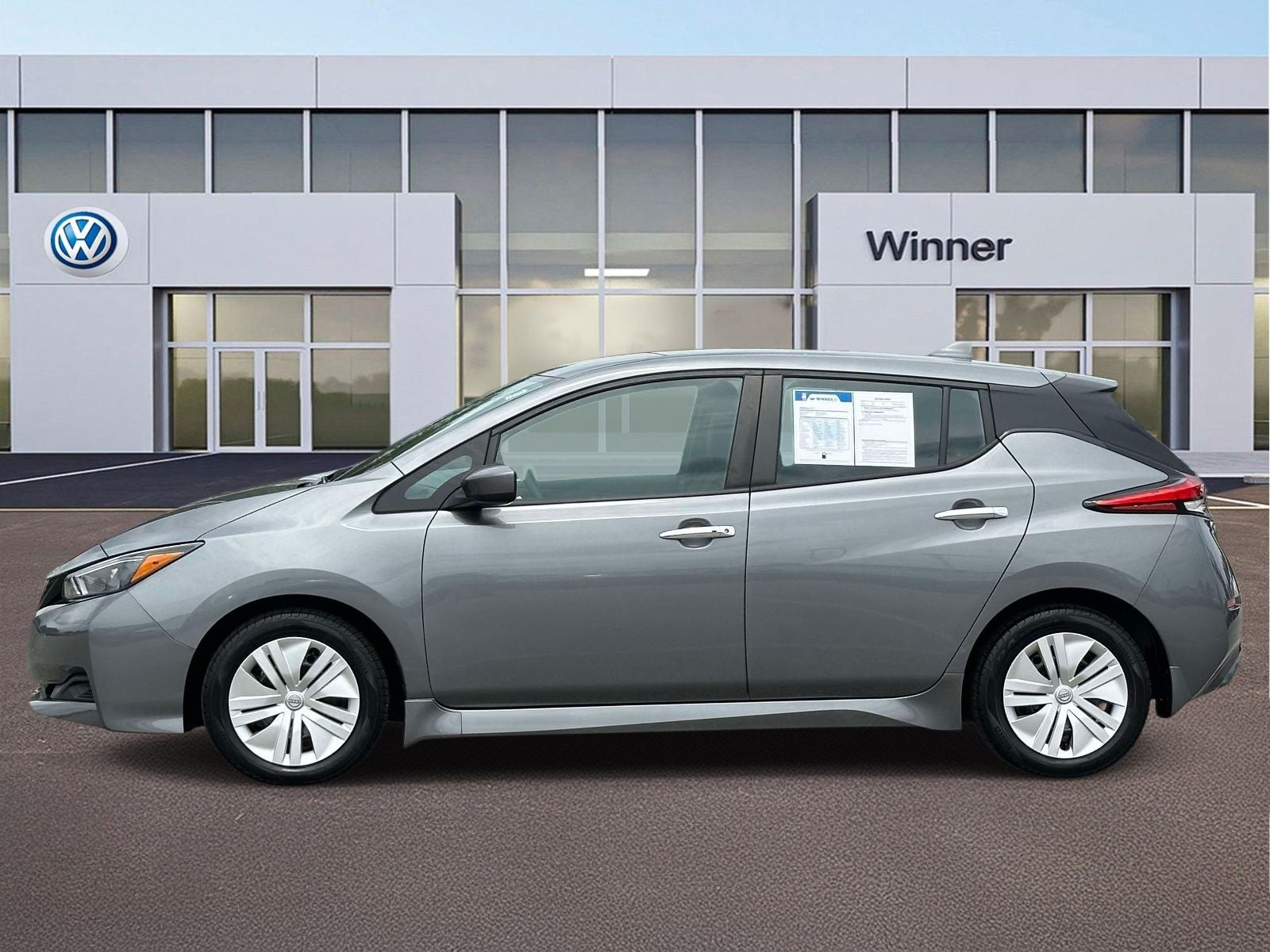 2023 Nissan Leaf S