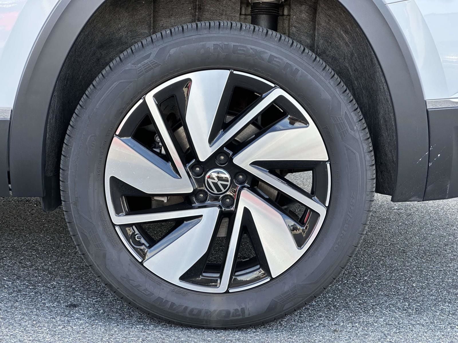 2025 Volkswagen Atlas 2.0T SEL