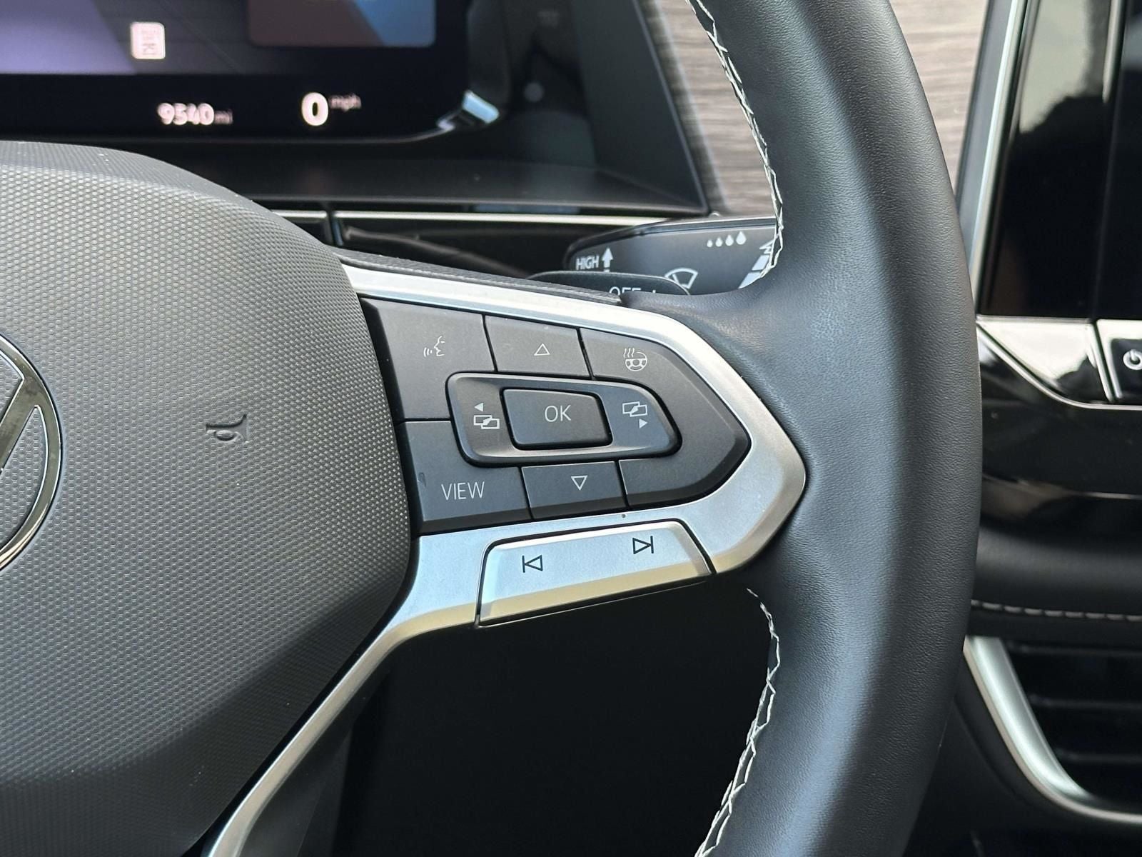 2025 Volkswagen Atlas 2.0T SEL