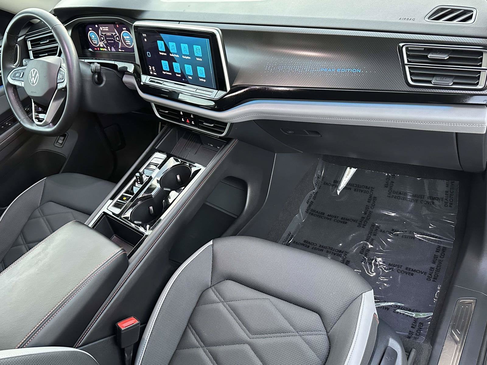 2025 Volkswagen Atlas 2.0T Peak Edition