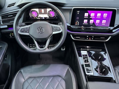 2025 Volkswagen Atlas Cross Sport 2.0T SEL Premium R-Line