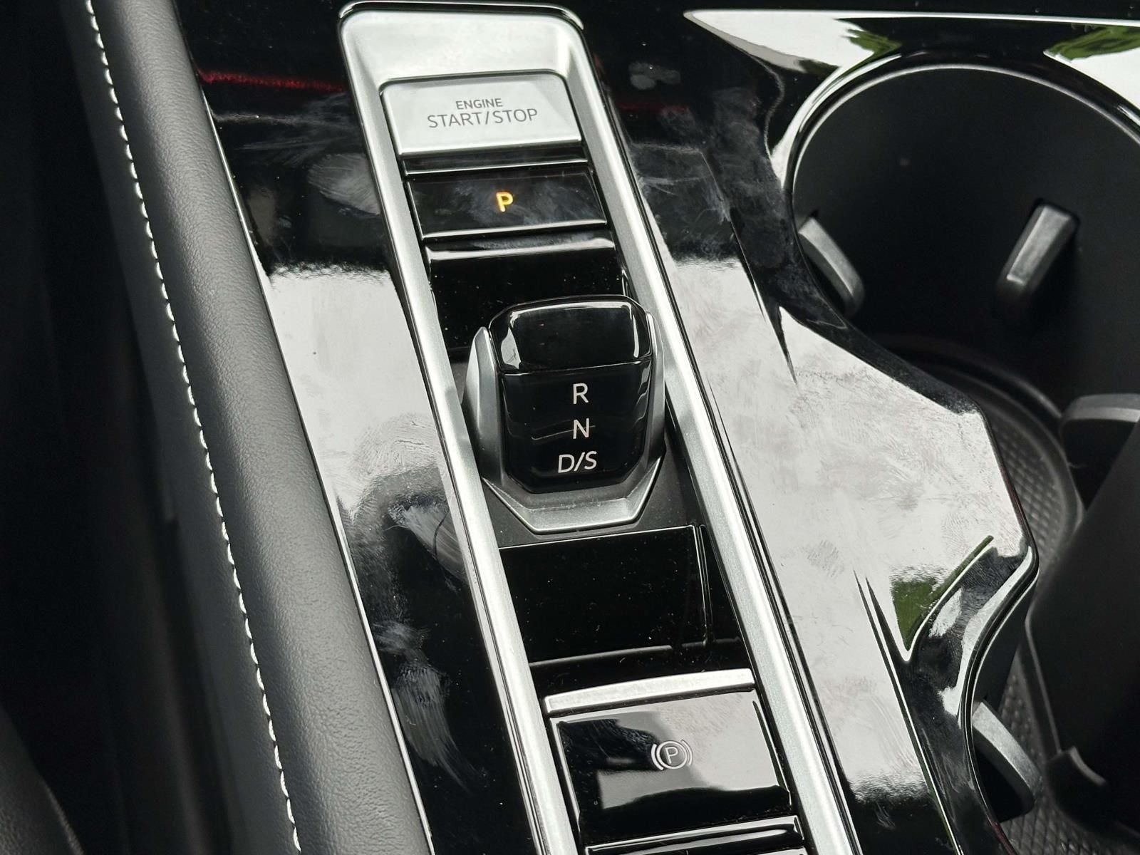 2025 Volkswagen Atlas Cross Sport 2.0T SEL Premium R-Line