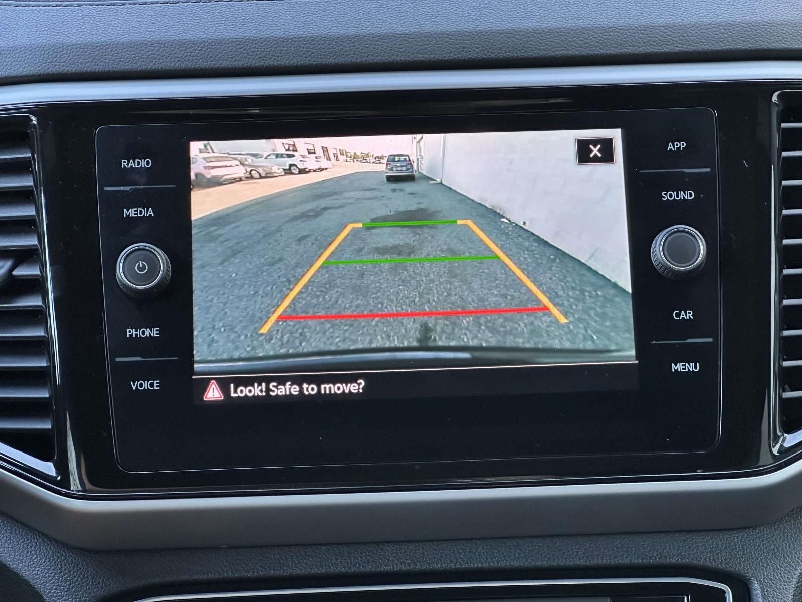 2023 Volkswagen Atlas Cross Sport 2.0T SE w/Technology