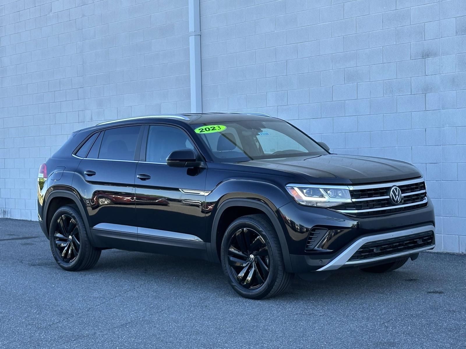 2023 Volkswagen Atlas Cross Sport 2.0T SE w/Technology