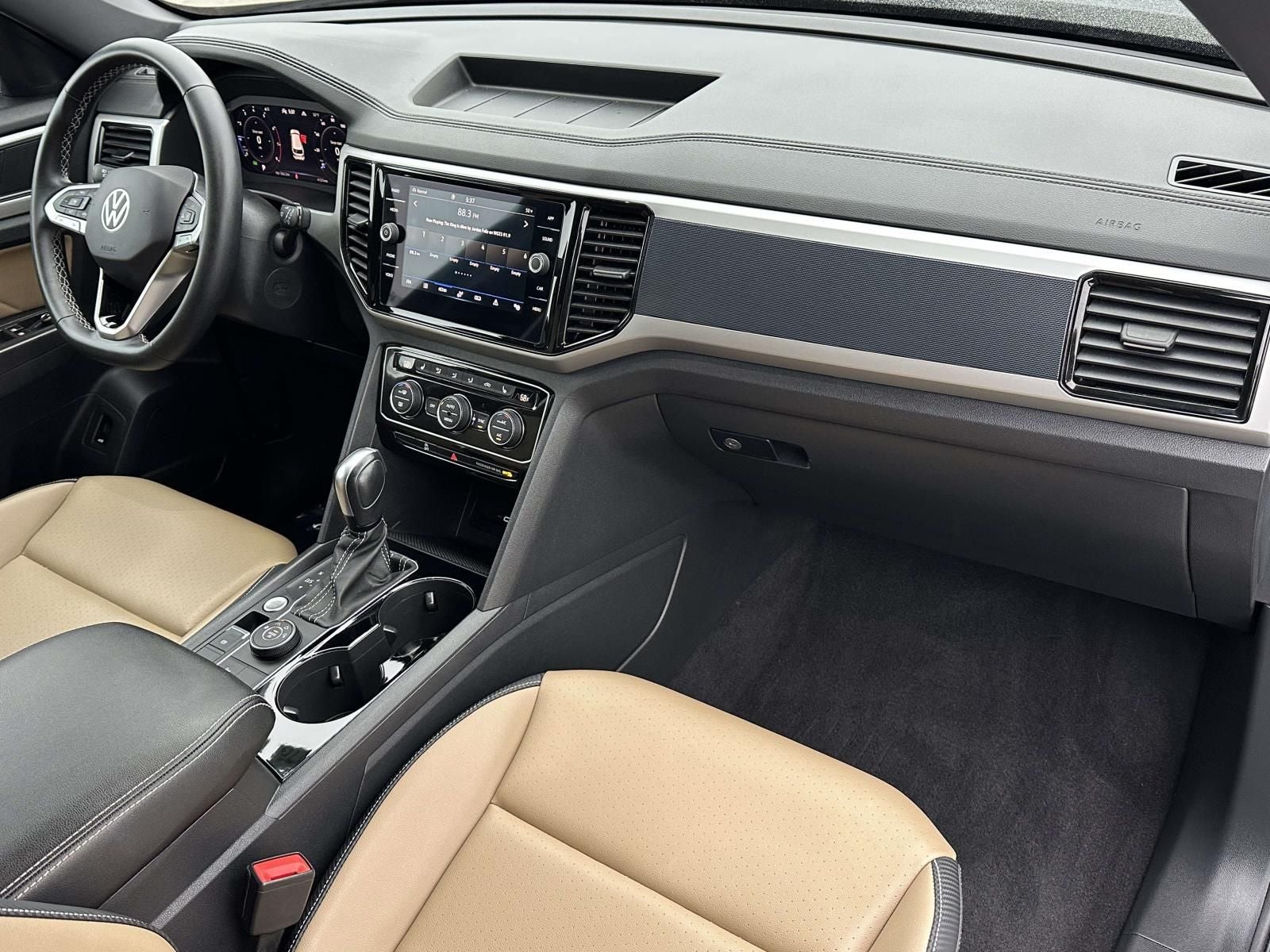 2023 Volkswagen Atlas Cross Sport 2.0T SE w/Technology