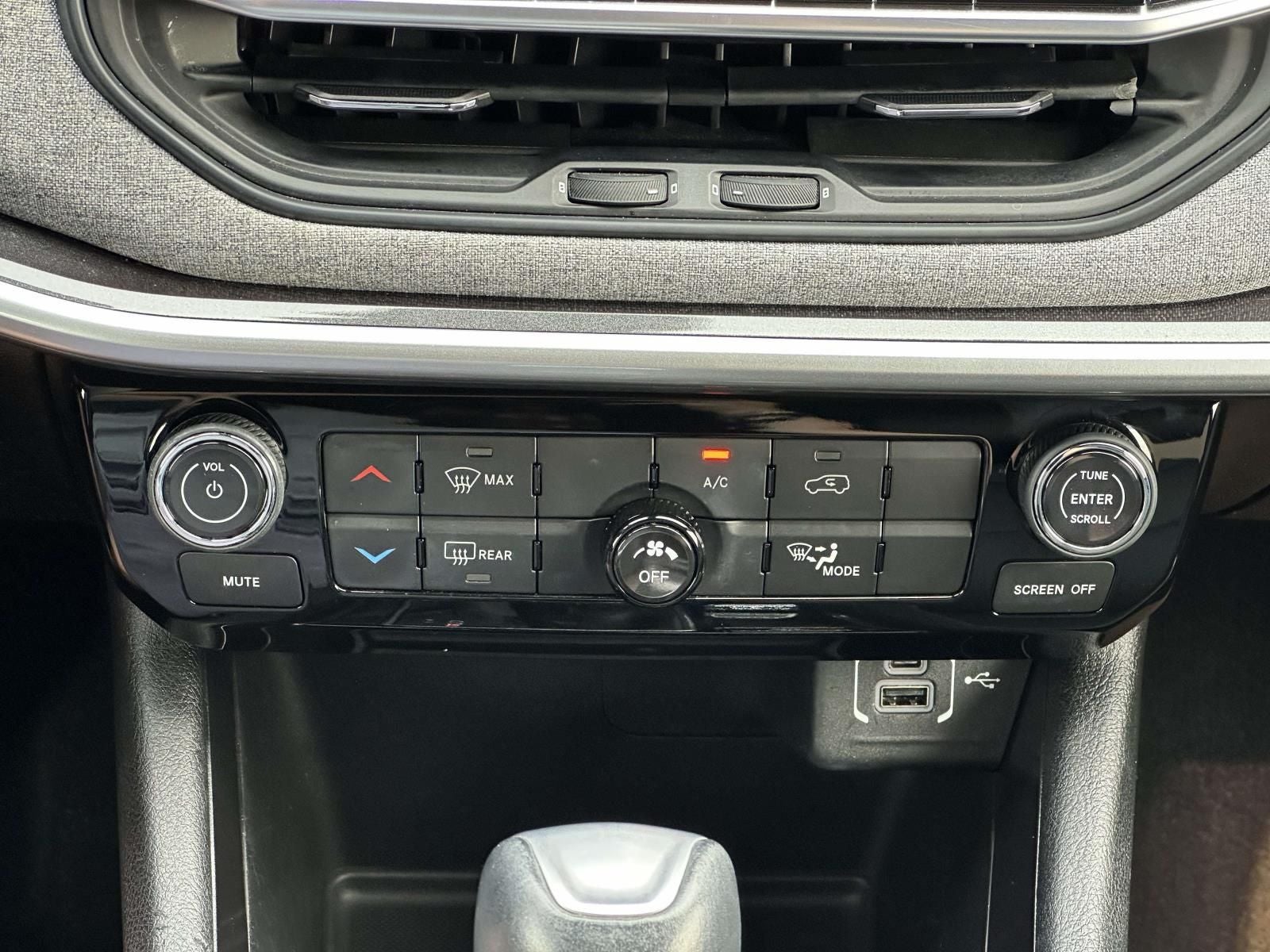 2023 Jeep Compass Latitude Lux