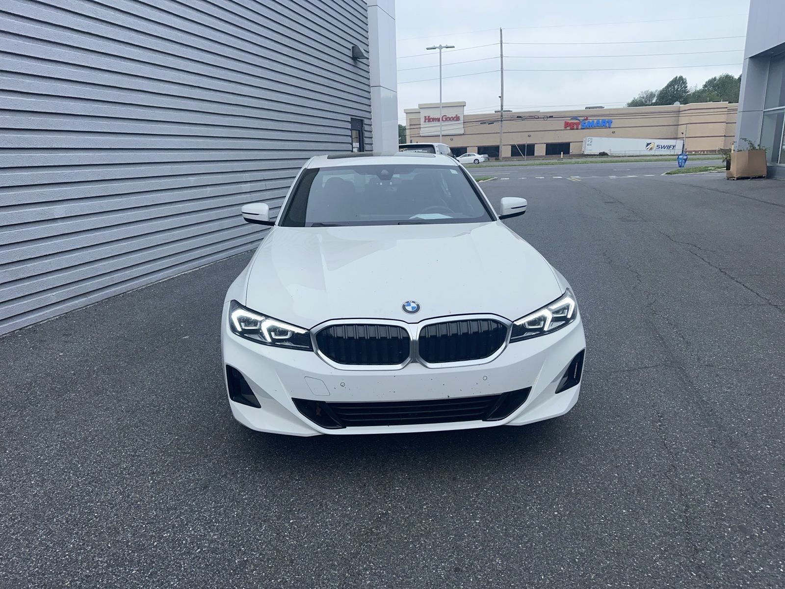 2023 BMW 3 Series 330i xDrive