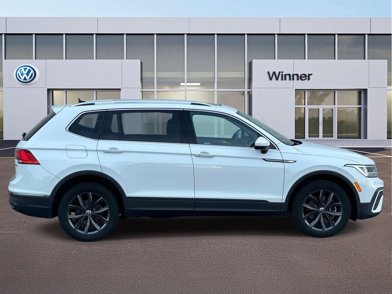 2022 Volkswagen Tiguan 2.0T SE