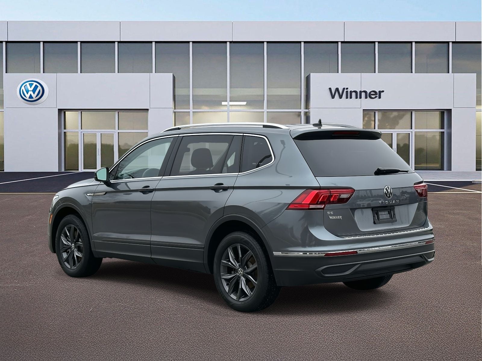 2023 Volkswagen Tiguan 2.0T SE