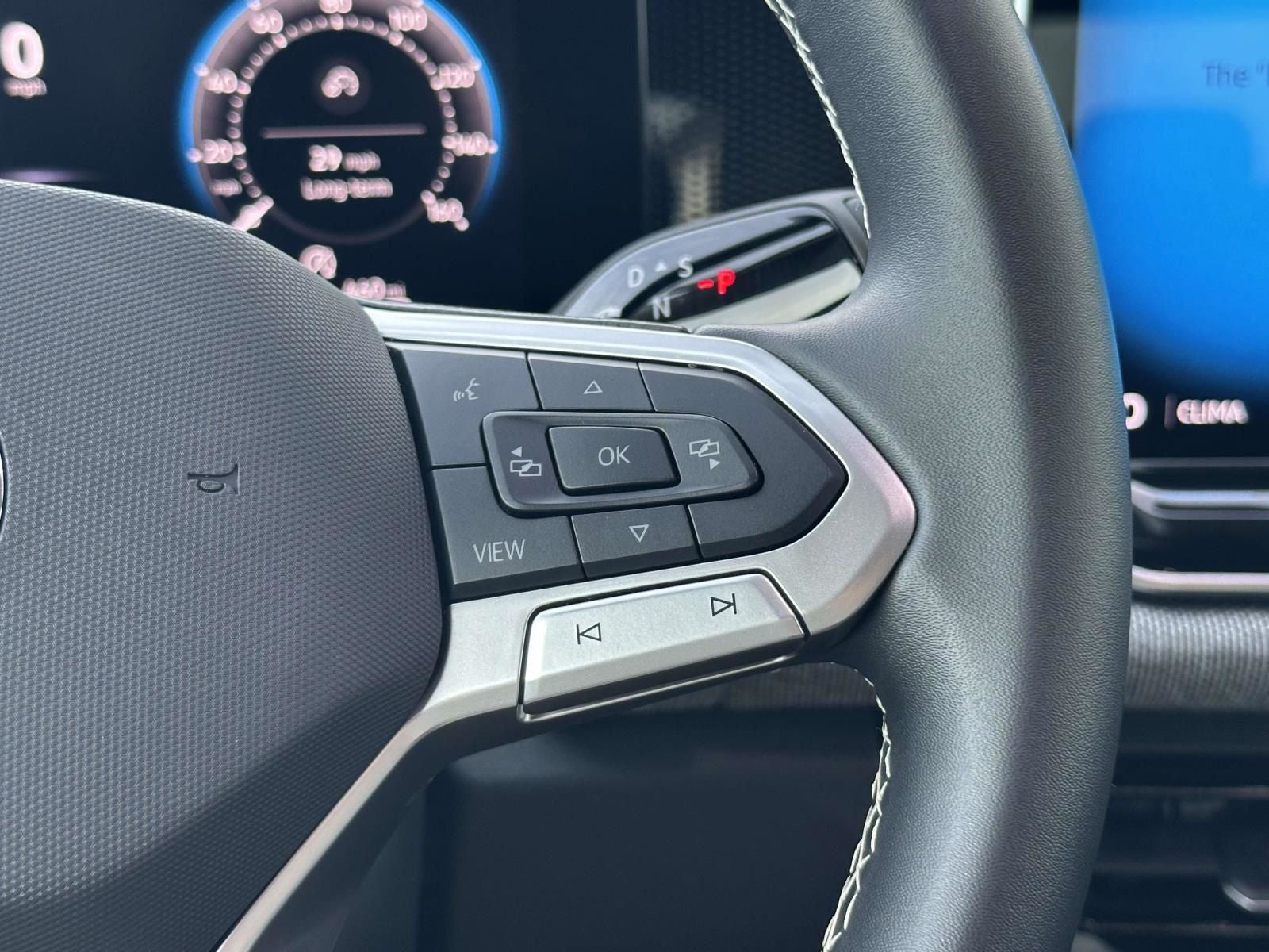 2025 Volkswagen Tiguan 2.0T S