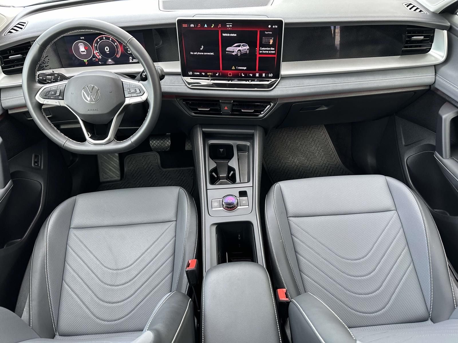 2025 Volkswagen Tiguan 2.0T SE