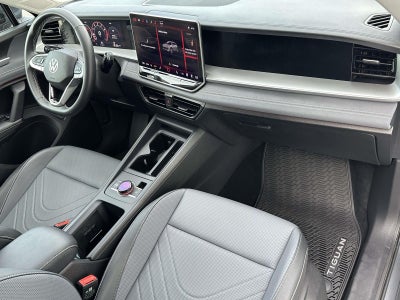 2025 Volkswagen Tiguan 2.0T SE