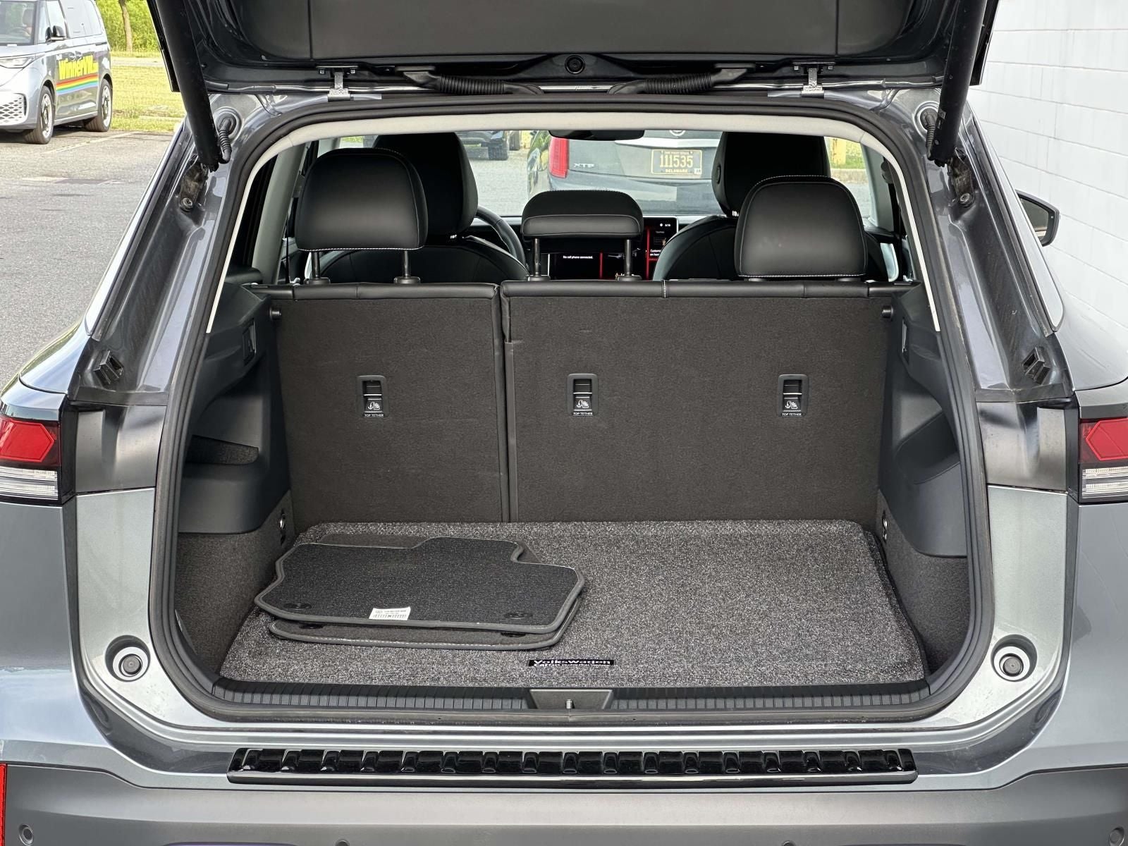 2025 Volkswagen Tiguan 2.0T SE