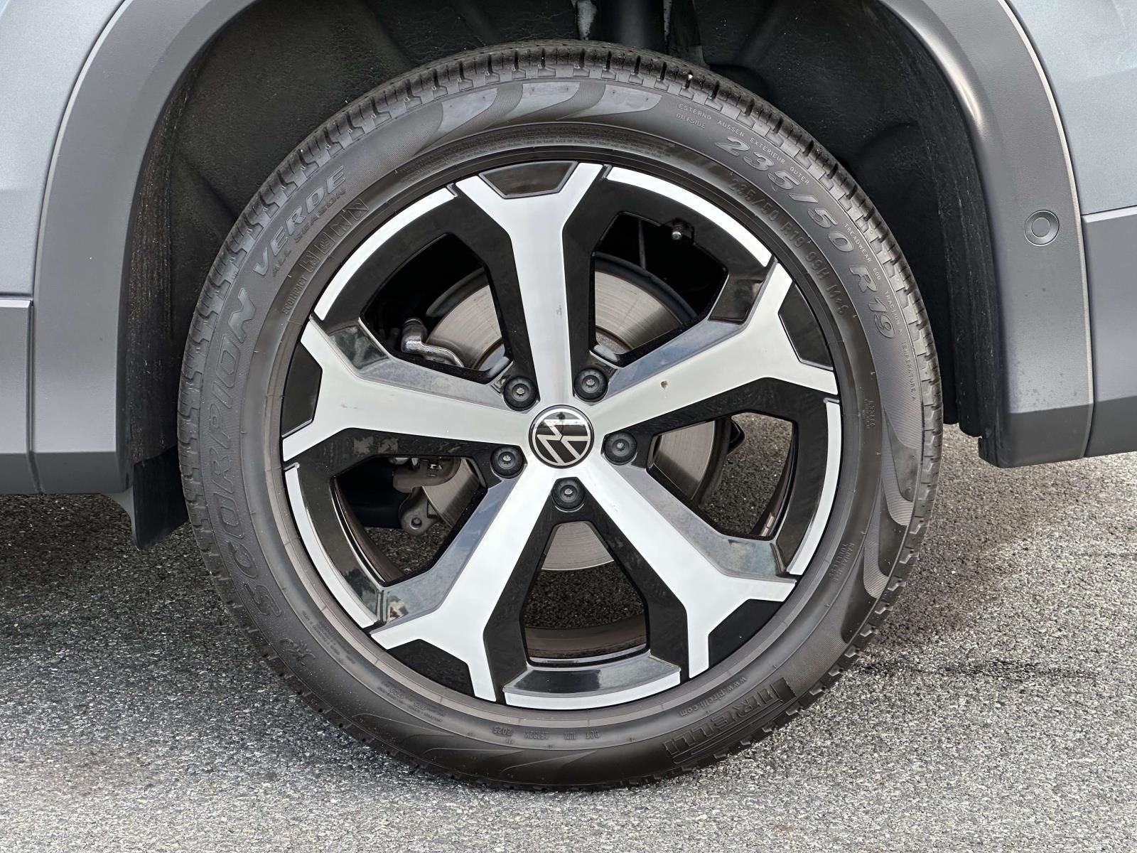 2025 Volkswagen Tiguan 2.0T SE