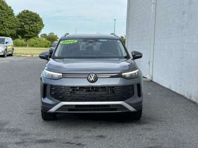2025 Volkswagen Tiguan 2.0T SE