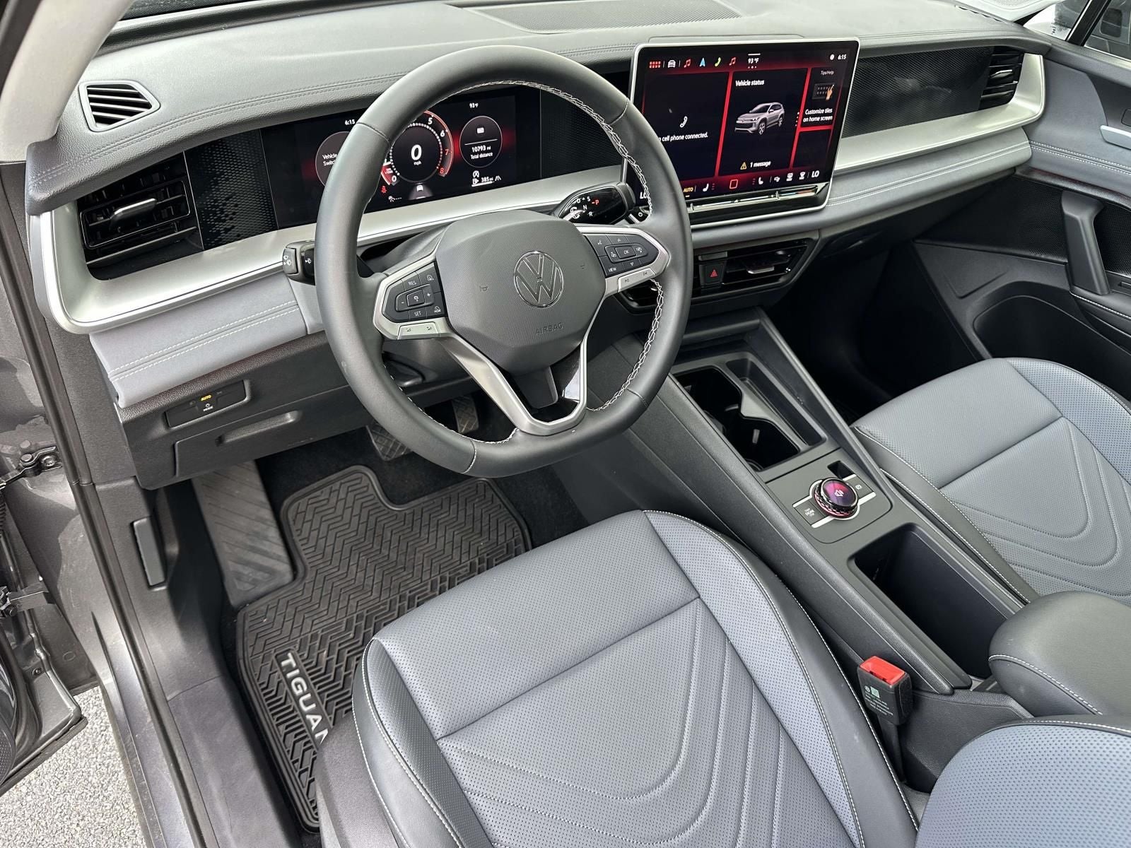 2025 Volkswagen Tiguan 2.0T SE