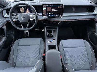 2025 Volkswagen Tiguan 2.0T SE R-Line Black