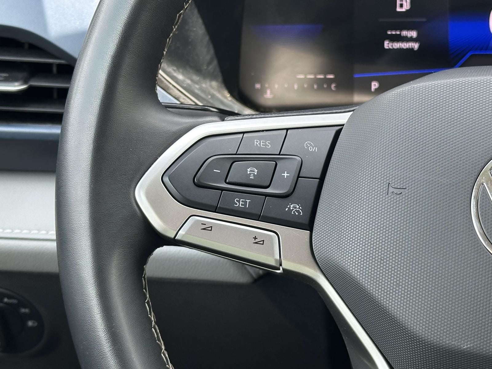 2024 Volkswagen Taos 1.5T SE