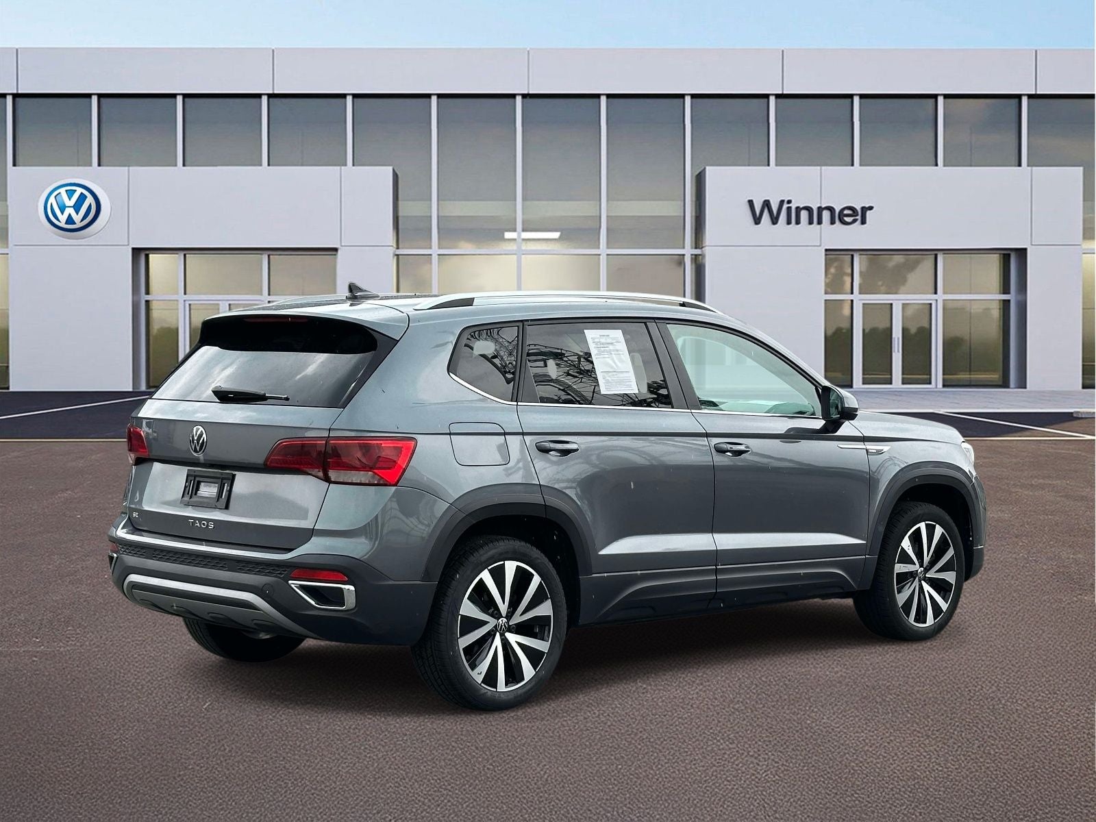 2024 Volkswagen Taos 1.5T SE