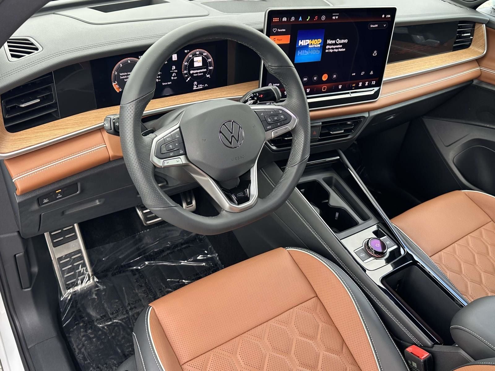 2026 Volkswagen Tiguan SEL R-Line Turbo