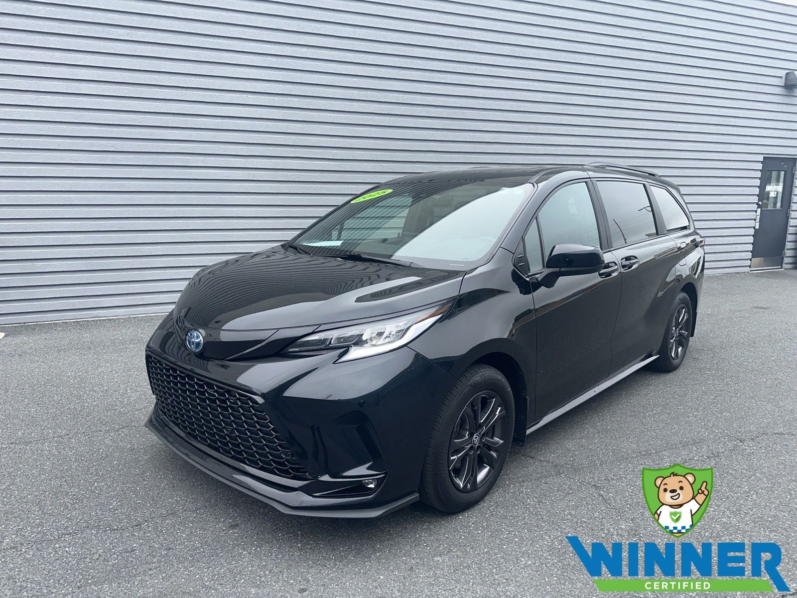 2025 Toyota Sienna XSE 7 Passenger