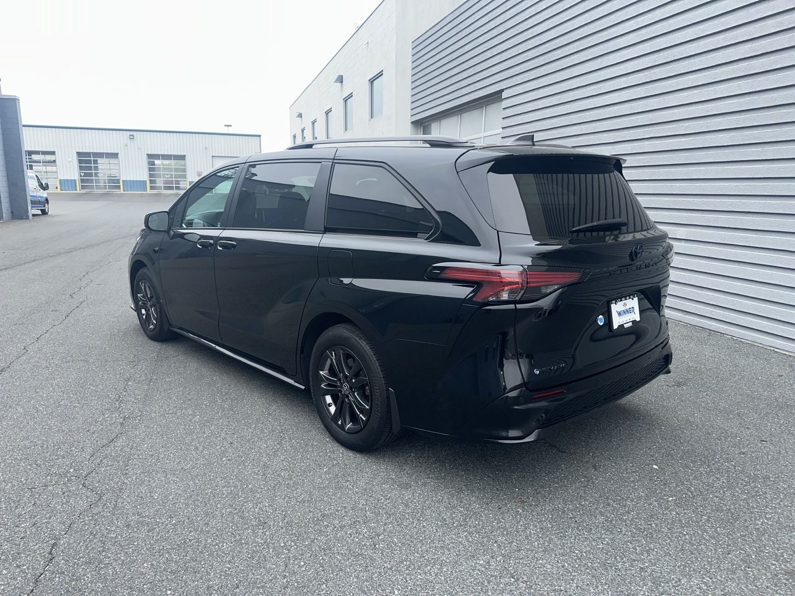 2025 Toyota Sienna XSE 7 Passenger