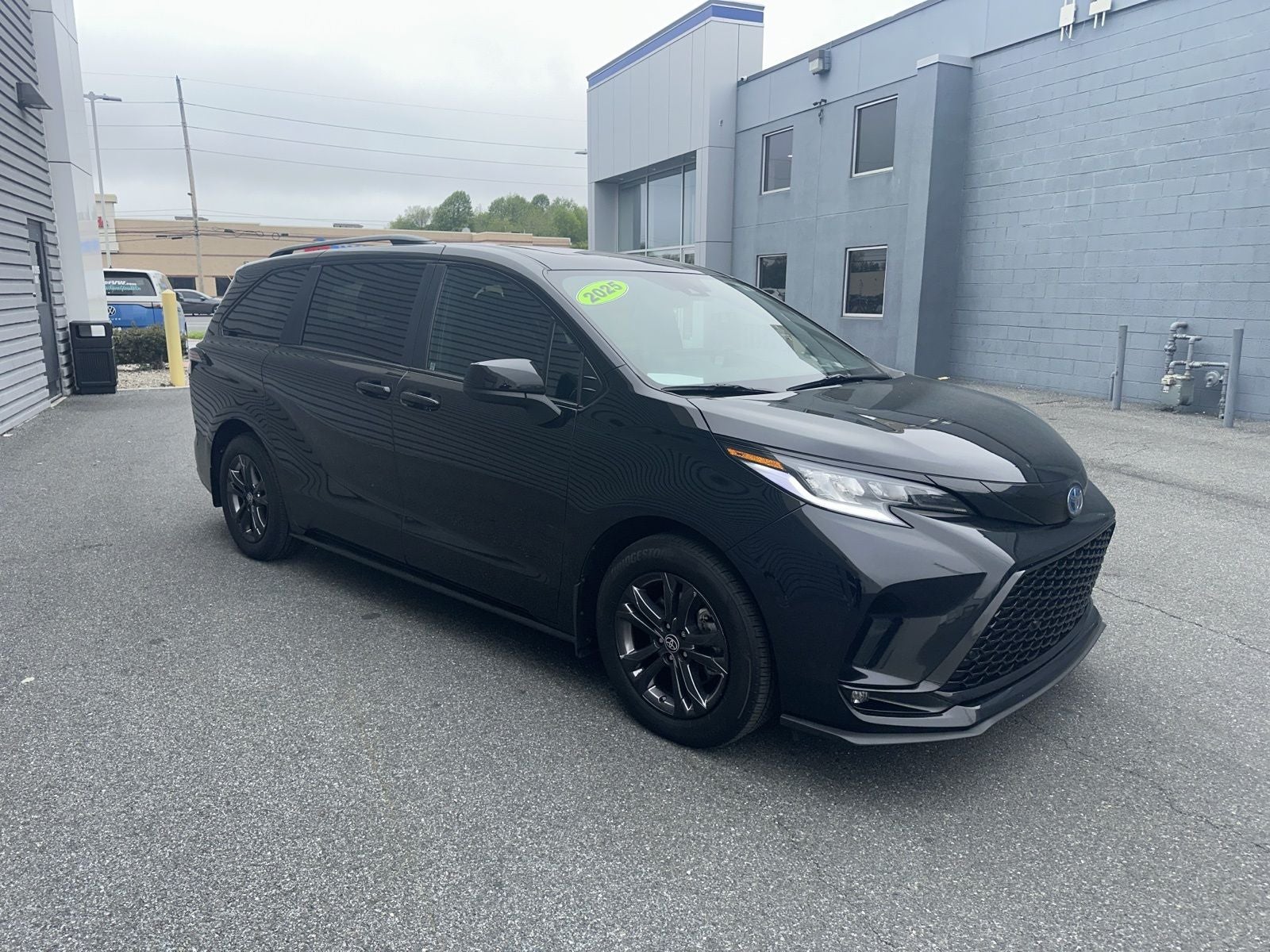 2025 Toyota Sienna XSE 7 Passenger