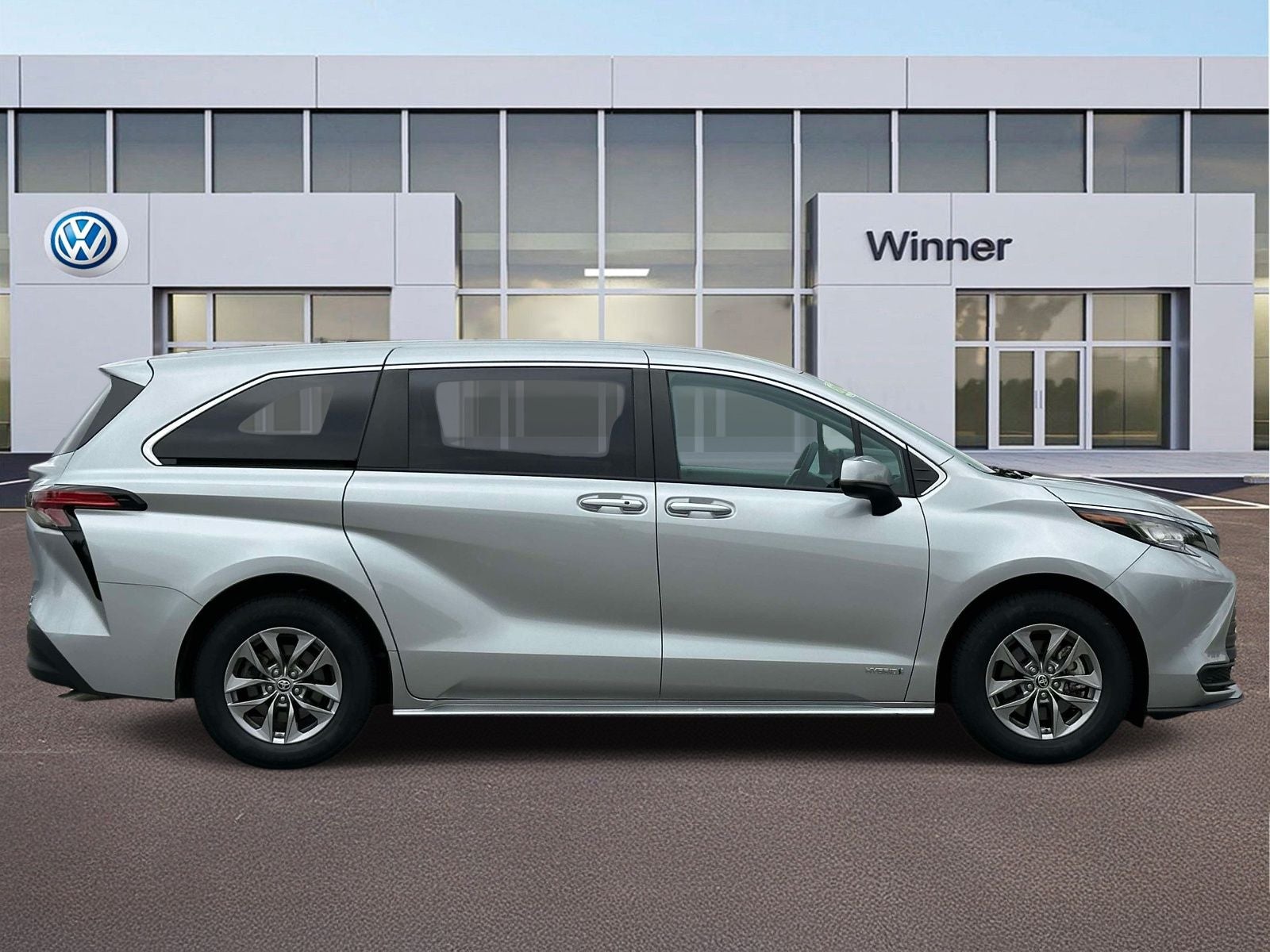 2021 Toyota Sienna LE 8 Passenger