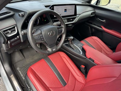 2023 Lexus UX 250h F SPORT Handling