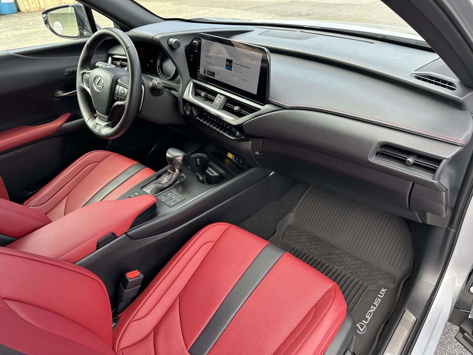 2023 Lexus UX 250h F SPORT Handling