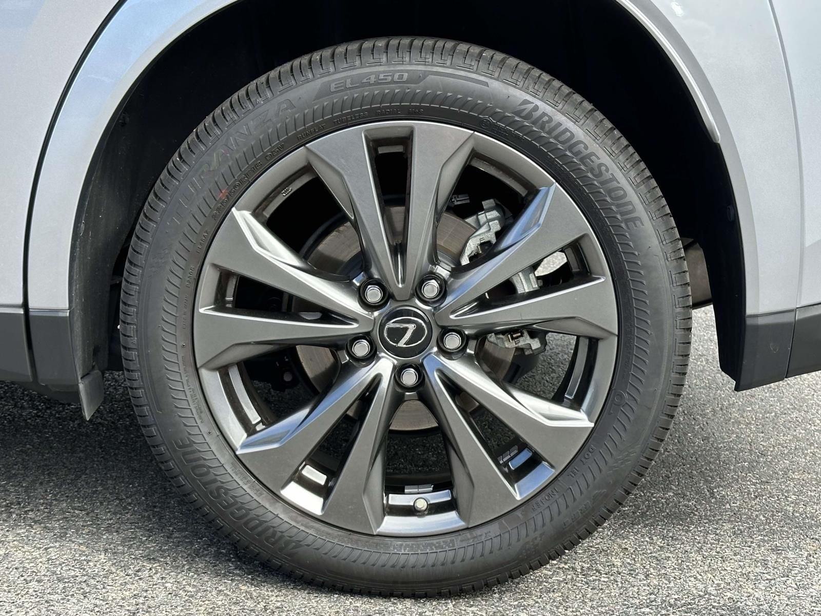 2023 Lexus UX 250h F SPORT Handling