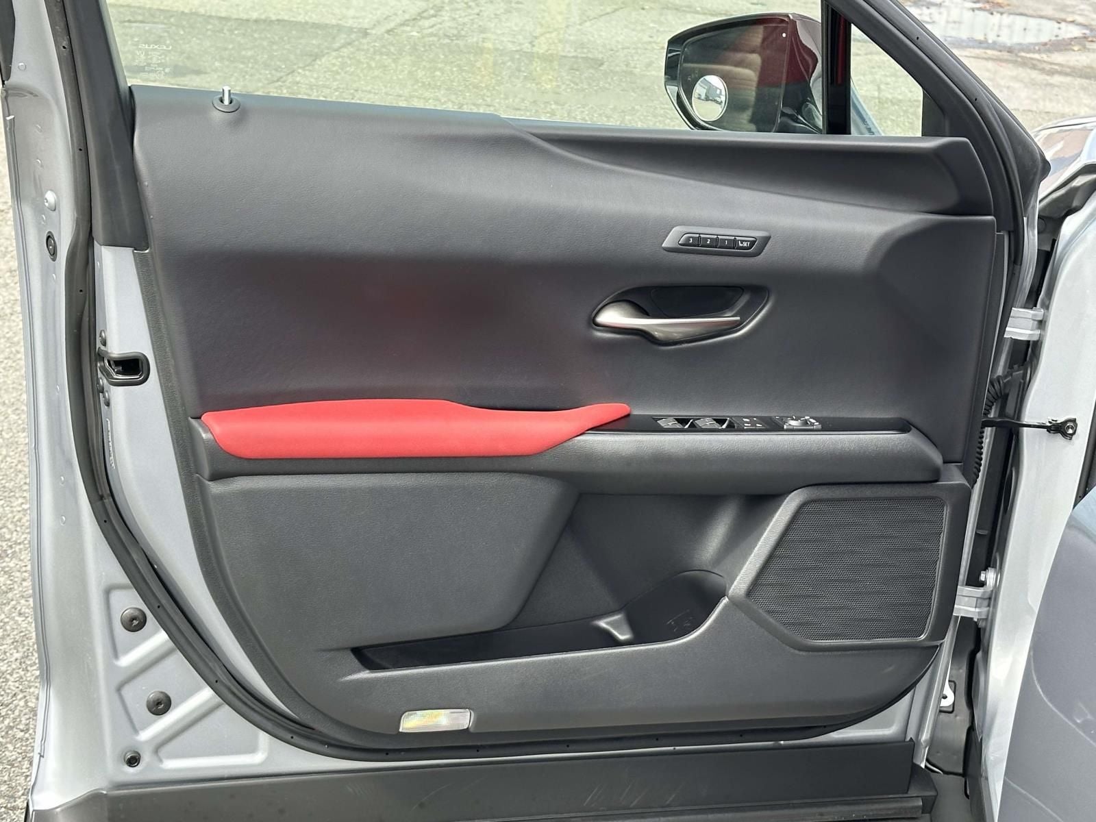 2023 Lexus UX 250h F SPORT Handling