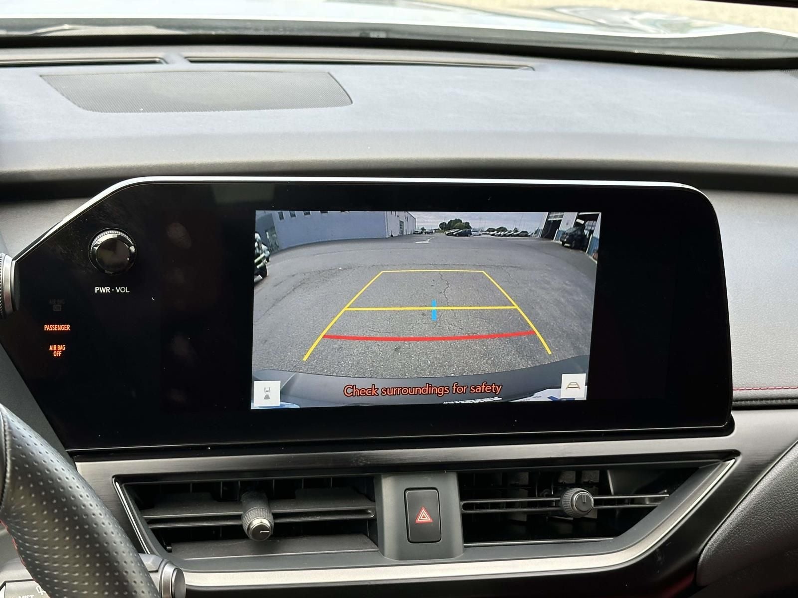 2023 Lexus UX 250h F SPORT Handling