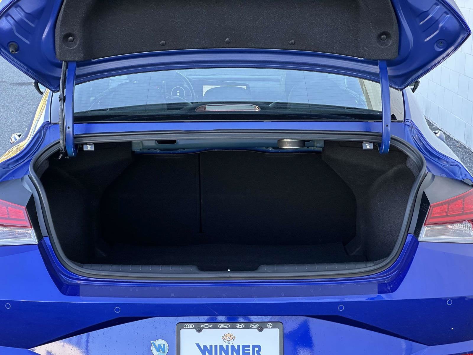 2022 Hyundai Elantra Limited