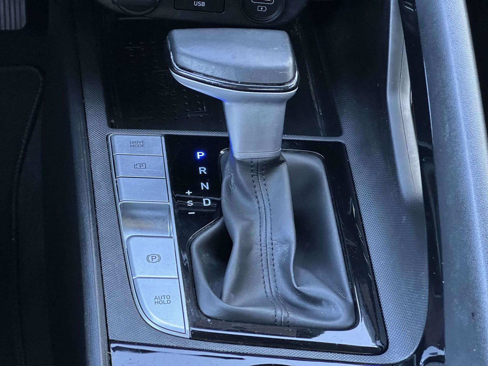 2022 Hyundai Elantra Limited