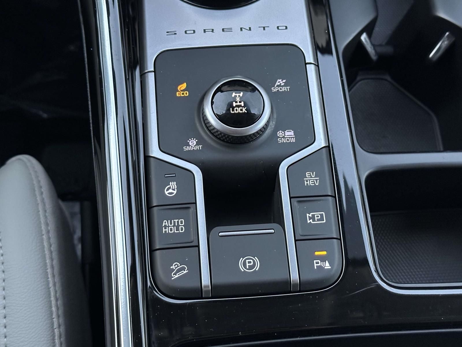 2024 Kia Sorento Plug-In Hybrid SX Prestige