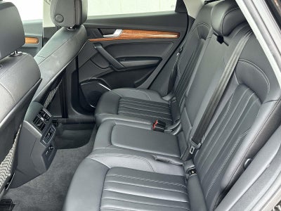 2023 Audi Q5 40 Premium quattro