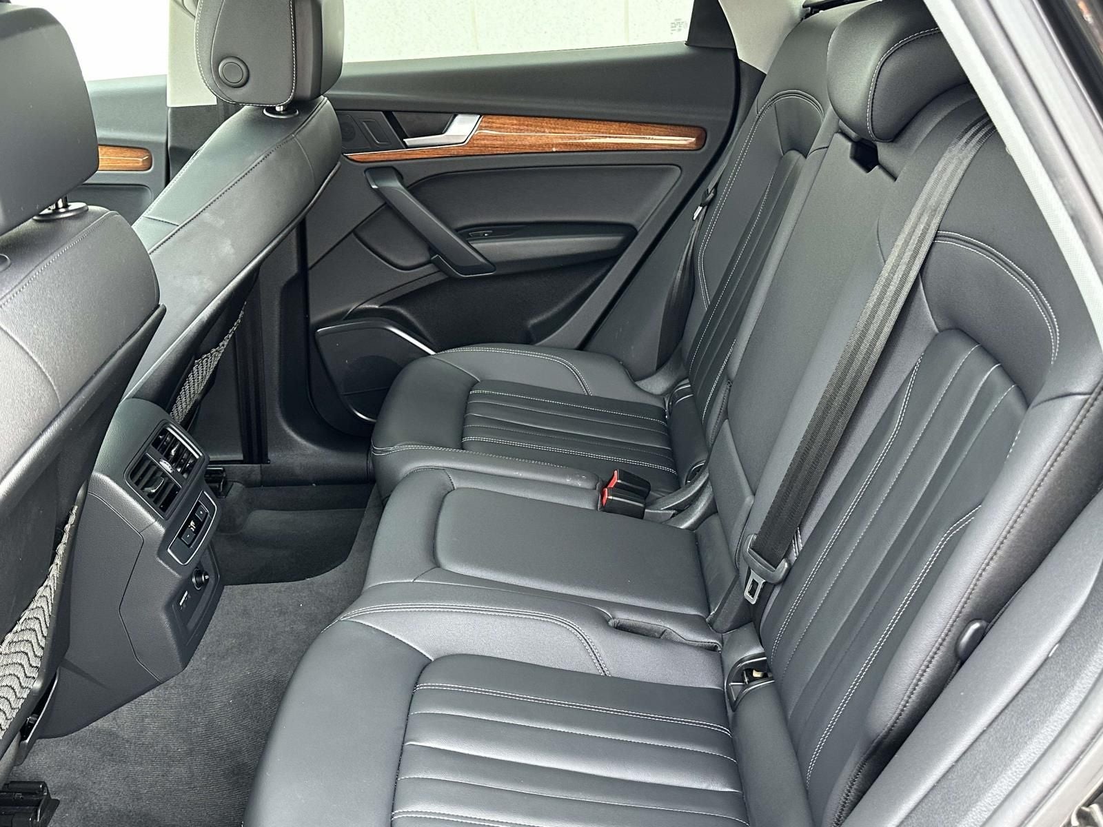 2023 Audi Q5 40 Premium quattro