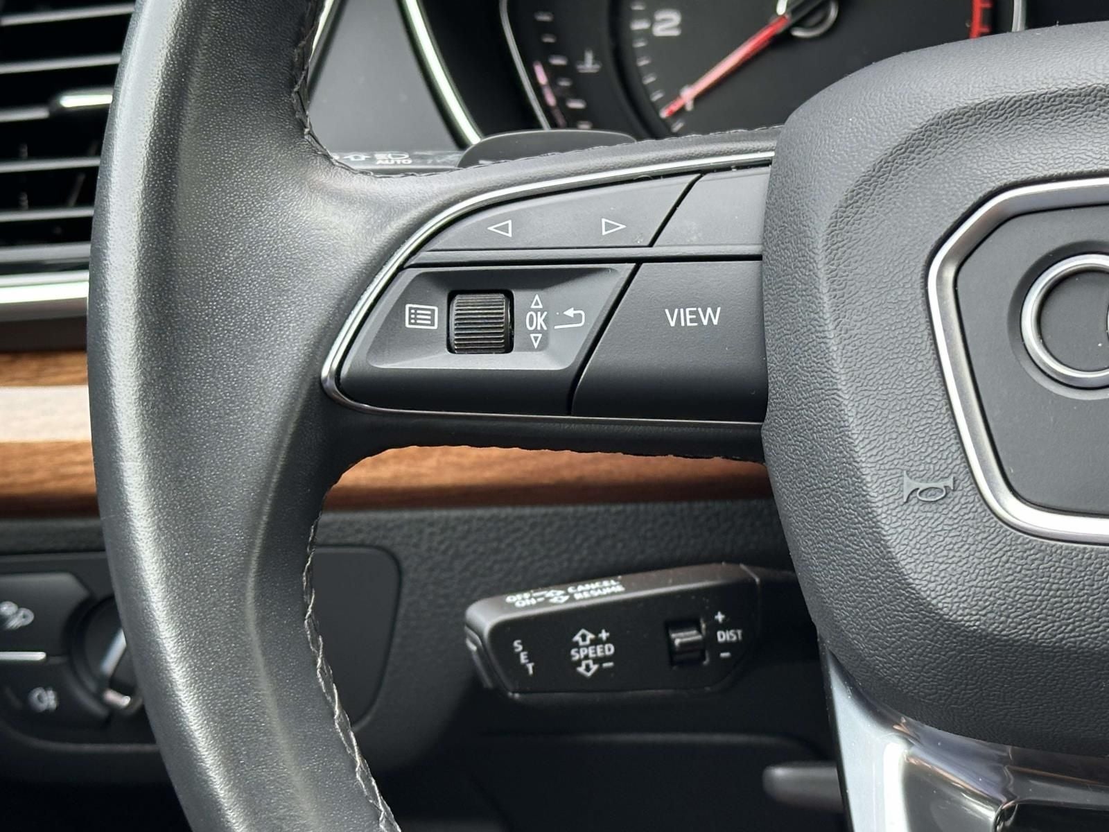 2023 Audi Q5 40 Premium quattro