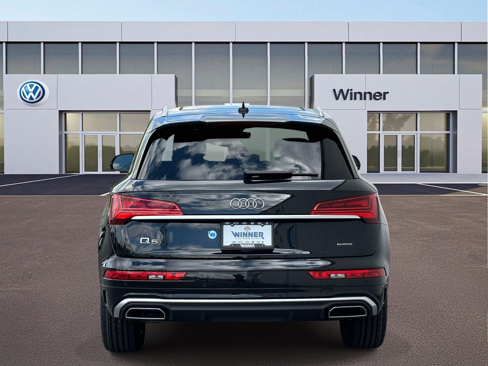 2023 Audi Q5 45 S line Premium quattro