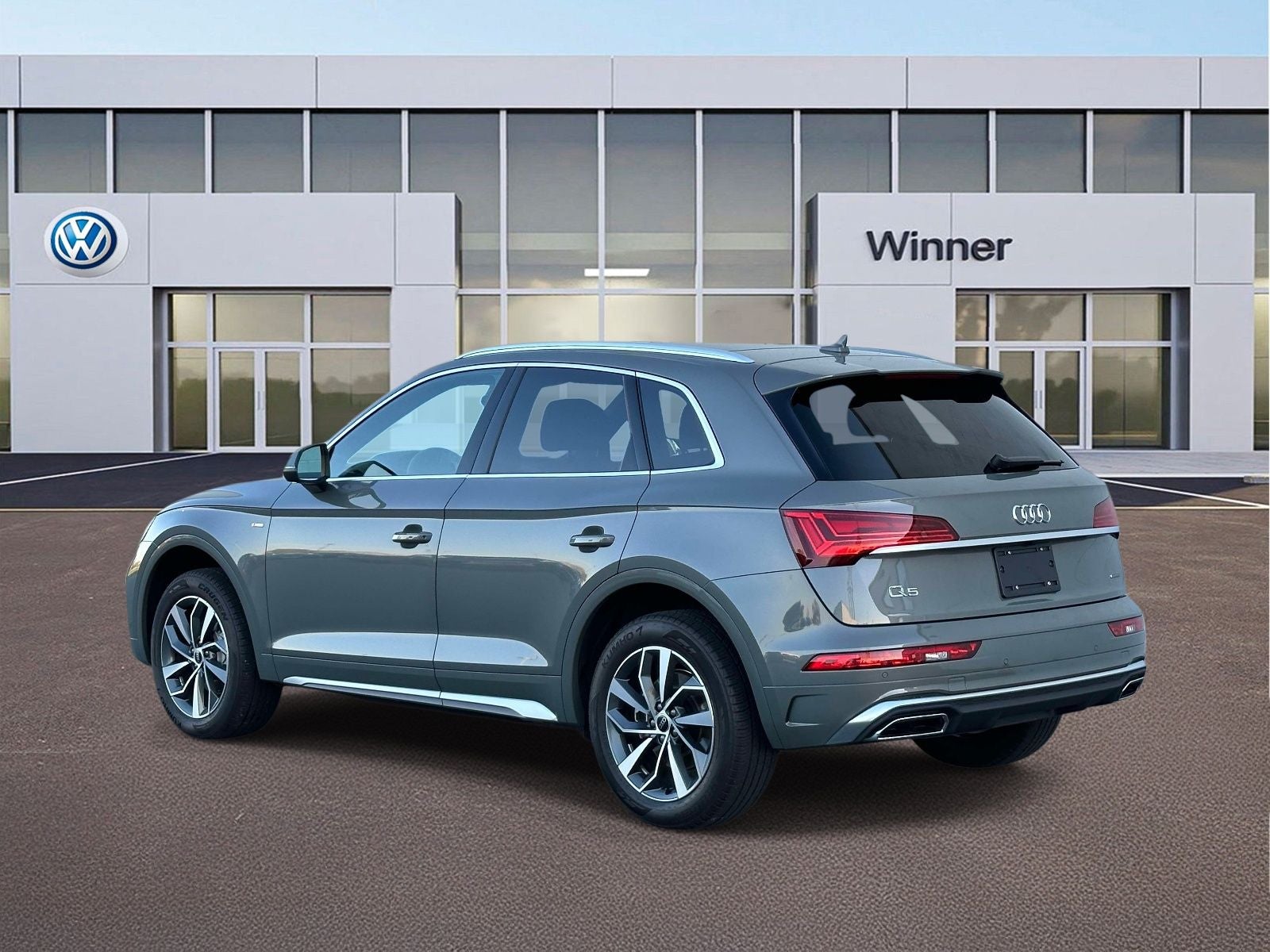 2023 Audi Q5 45 S line Premium quattro