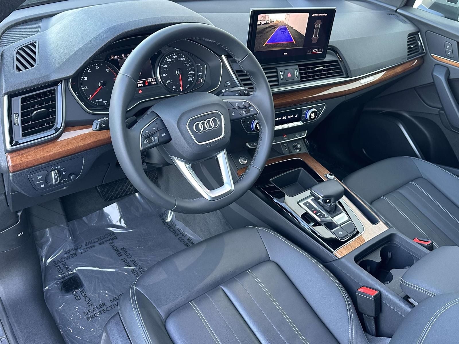 2023 Audi Q5 45 S line Premium quattro