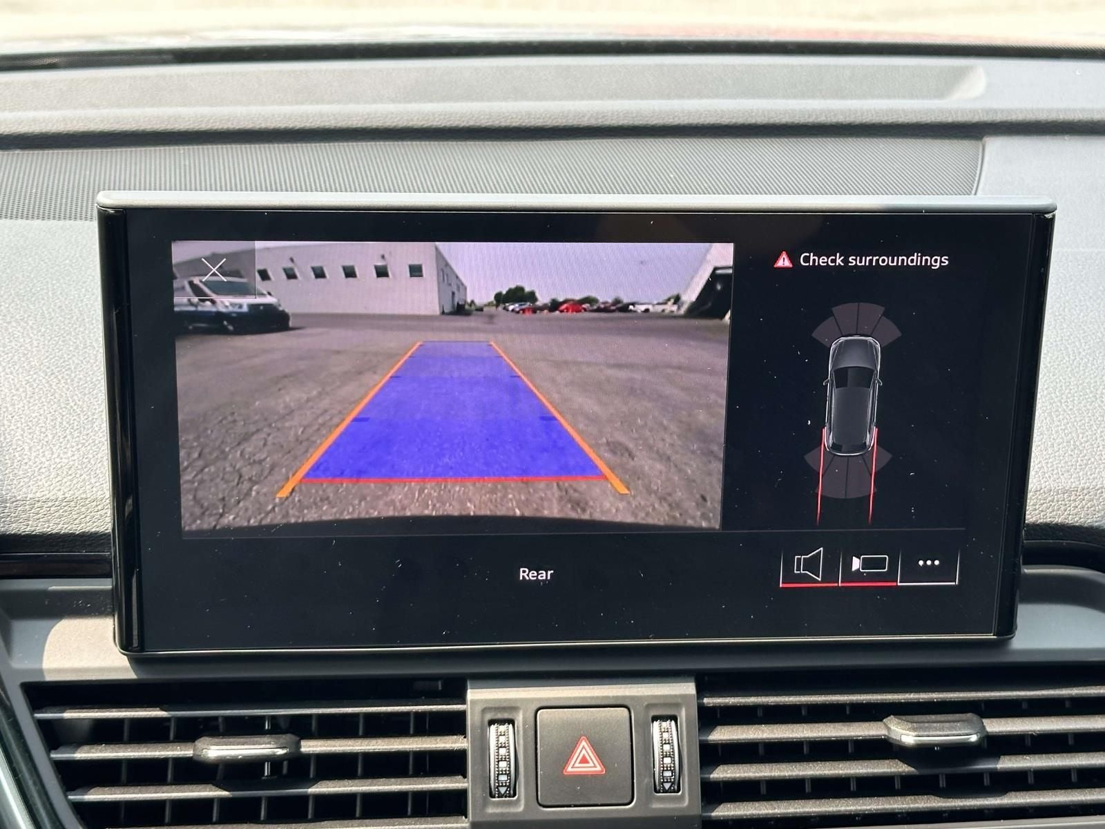 2023 Audi Q5 45 S line Premium quattro