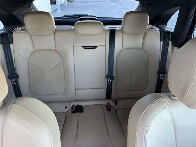 2021 Porsche Macan Base