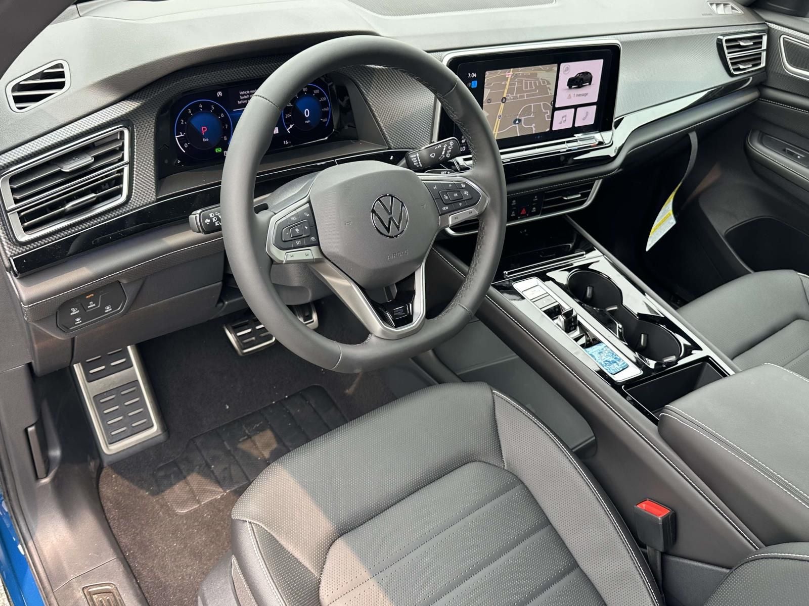 2026 Volkswagen Atlas Cross Sport 2.0T SEL R-Line Black