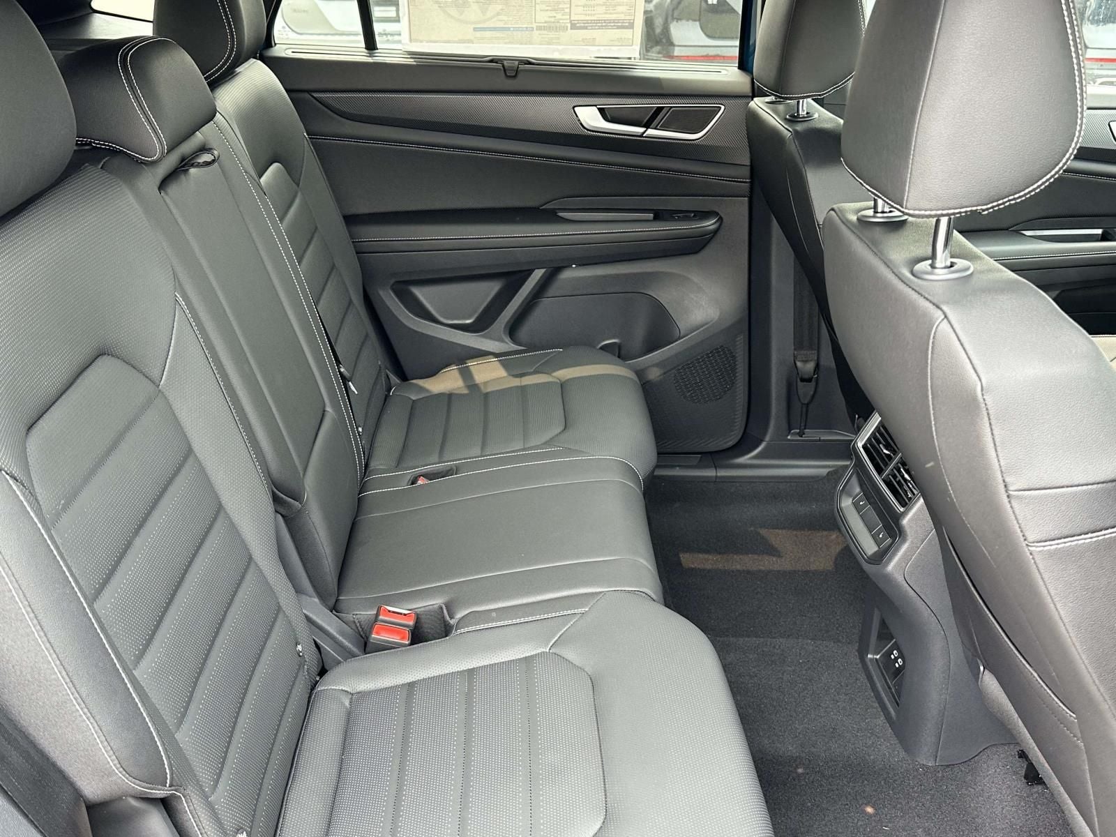 2026 Volkswagen Atlas Cross Sport 2.0T SEL R-Line Black