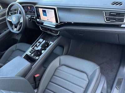 2026 Volkswagen Atlas Cross Sport 2.0T SEL R-Line Black