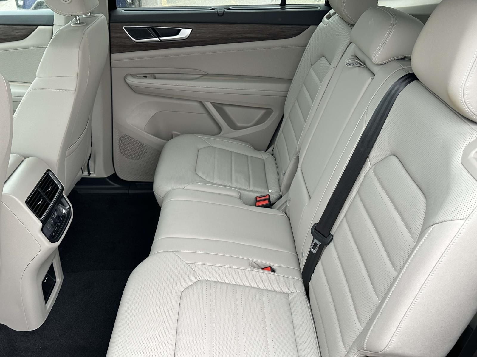 2026 Volkswagen Atlas 2.0T SEL