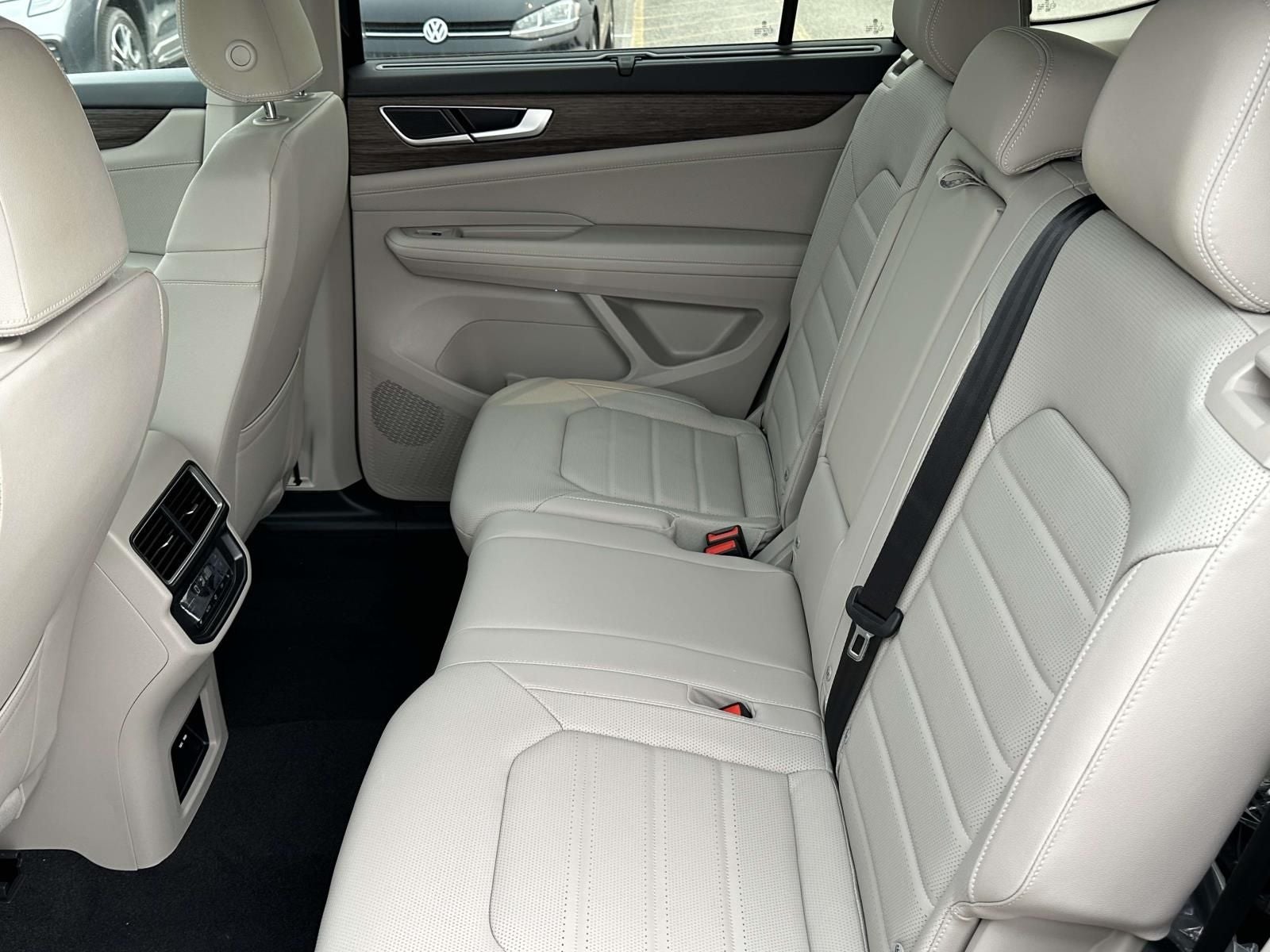 2026 Volkswagen Atlas 2.0T SEL